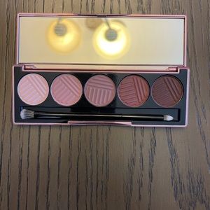 Marvelous Mauves eyeshadow palette